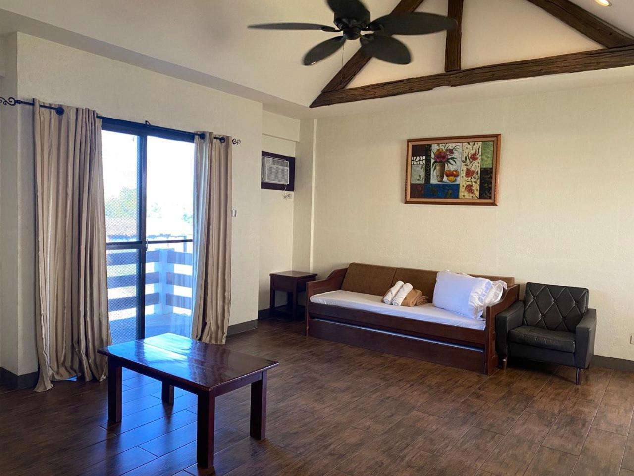 El Puerto Marina Beach Resort & Vacation Club Lingayen المظهر الخارجي الصورة
